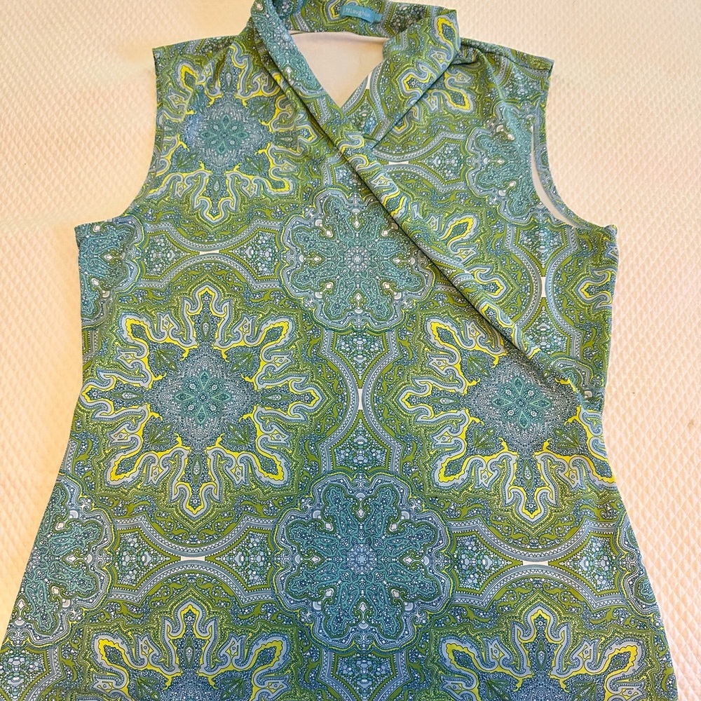 J.Mclaughlin Catalina Cloth Gulf Sleeveless
Wrap Top Medallion Print Sz L